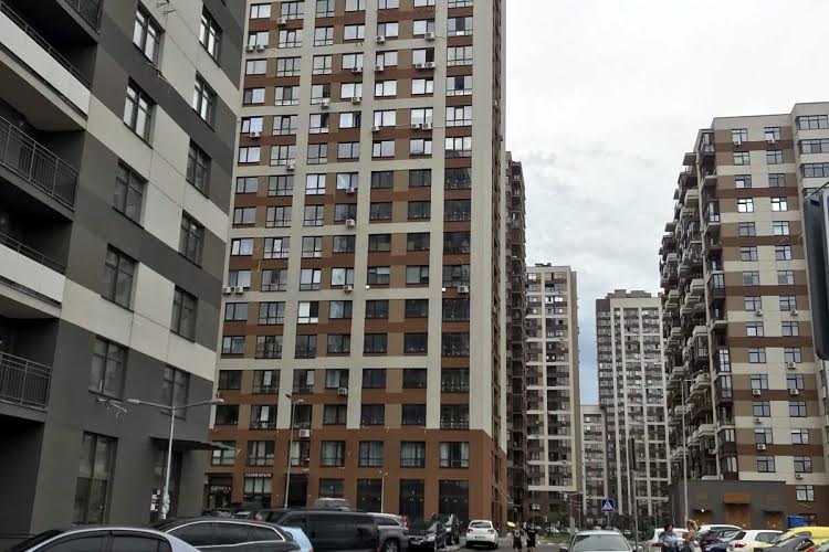 Продам квартиру Правди просп., 43А, Подільський р-н, Київ, Виноградар  3 кімнати, 4 поверх 25-пов., бетонно монолітний  98 000 $ 