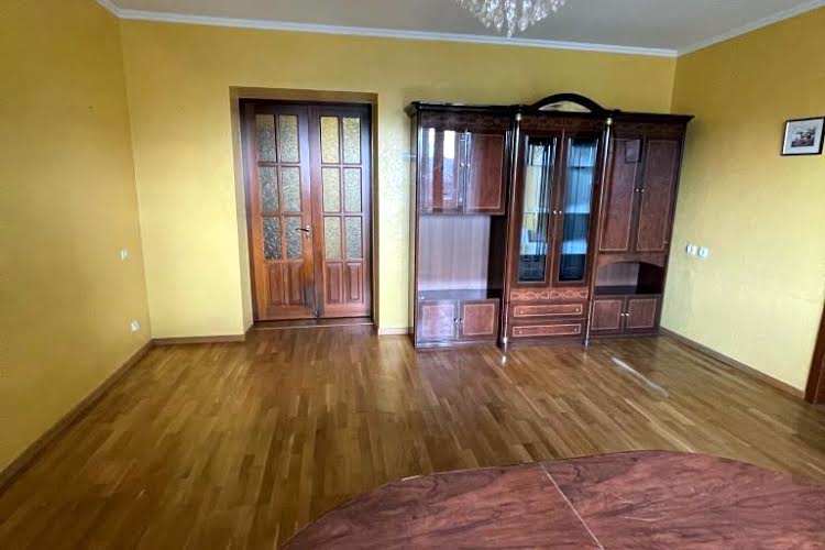 Продам квартиру Старонаводницька вул., 6, Печерський р-н, Київ, Липки  4 кімнати, 9 поверх 18-пов., українська цегла  172 000 $ 